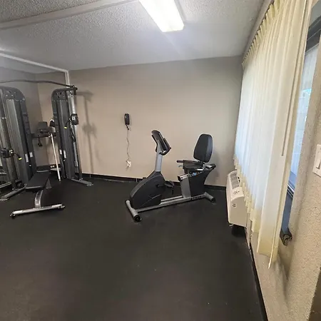 Ramada By Wyndham West Atlantic City-3