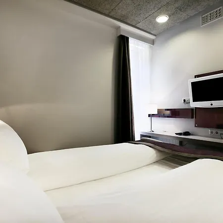 Ibis Styles Stockholm Odenplan-3