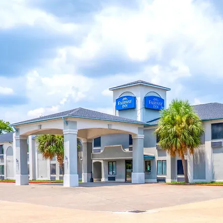 Capital O Fairway Inn - Baytown La Porte Tx-2