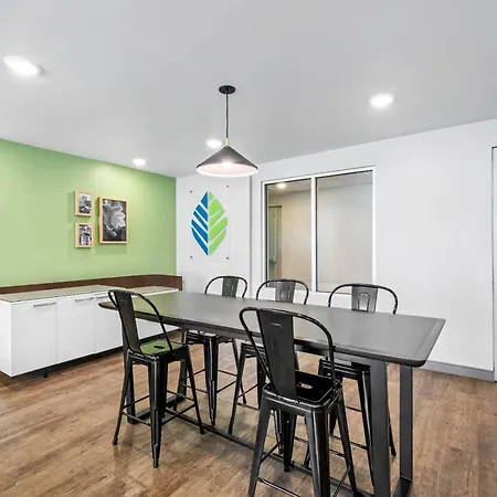 Woodspring Suites Winston-Salem Near Hanes Mall-3