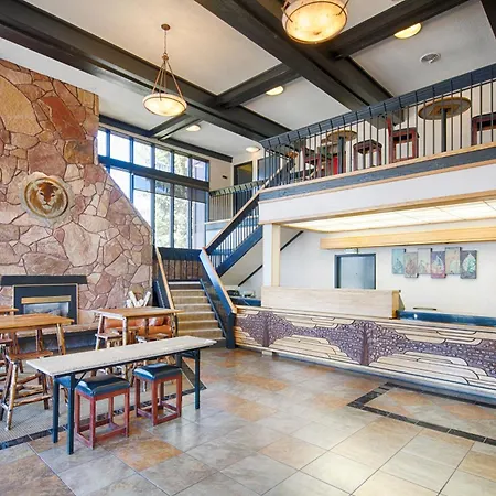 Red Lion Inn & Suites Missoula-2