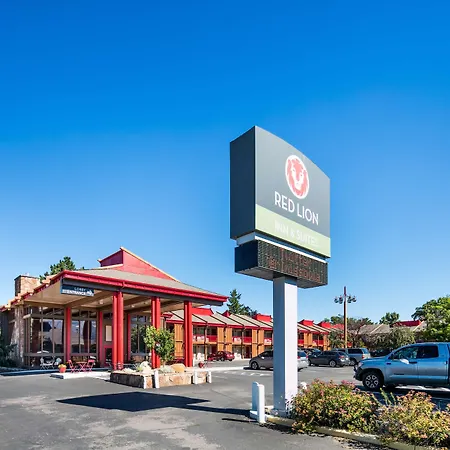 Red Lion Inn & Suites Missoula-3
