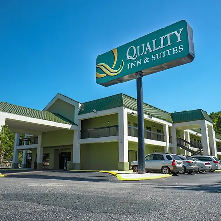 Quality Inn & Suites Near Six Flags - Austell-3