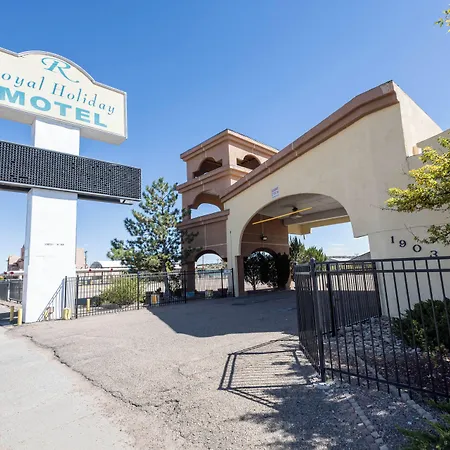 Royal Holiday Motel By Belvilla Gallup I-40-3