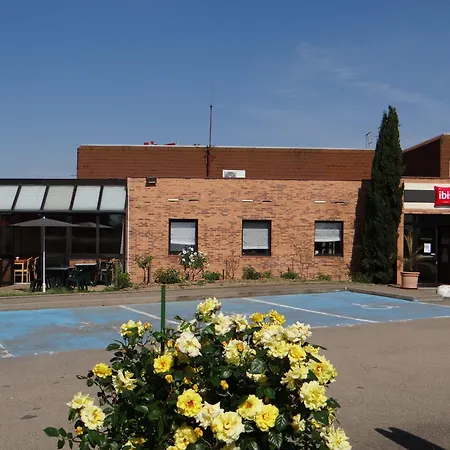 Ibis Auxerre Sud-2