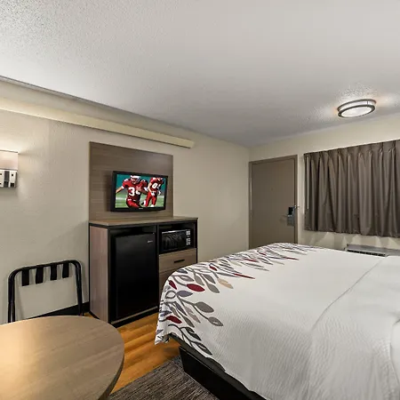 Red Roof Inn Detroit - Royal Oak/Madison Heights-2