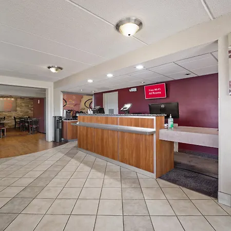 Red Roof Inn Greensboro Airport-3