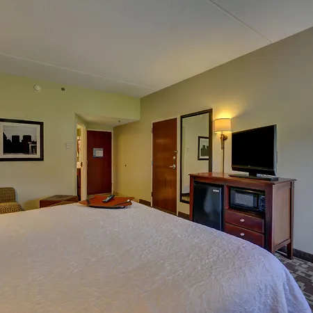 Hampton Inn By Hilton Indianapolis-South-2
