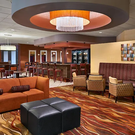 Four Points By Sheraton Milwaukee North Shore-2