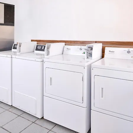 Americas Best Value Inn Clute-2