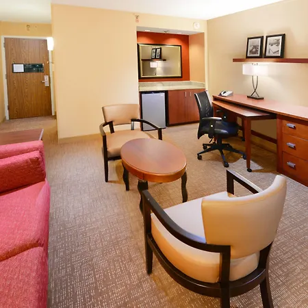 Courtyard By Marriott Dallas Arlington Entertainment District-3