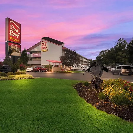Red Roof Inn Plus+ Nashville Airport-2