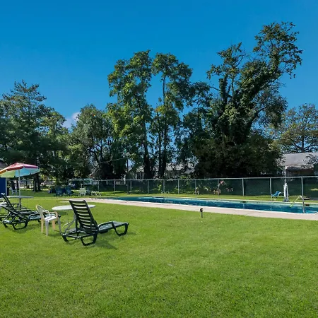 Rodeway Inn Brooklawn-3