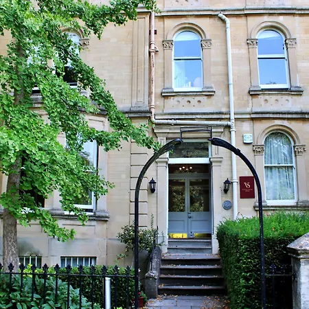 Victoria Square Hotel Clifton Village-2
