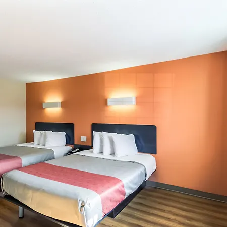Motel 6 New Brunswick-3