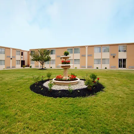 Quality Inn Lima Northeast-3