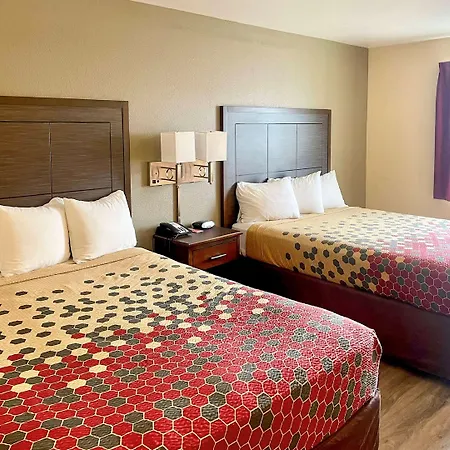 Econo Lodge Inn & Suites Corning Travel Center-2