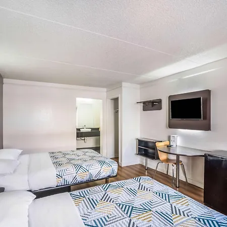 Motel 6-Dallas, Tx - Market Center-2
