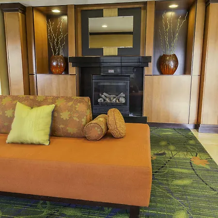 Fairfield Inn & Suites Fargo-2