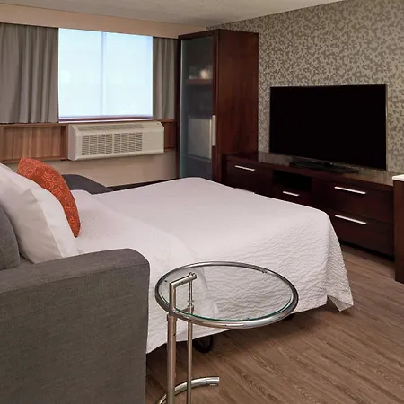 Fairfield Inn By Marriott Montreal Downtown-3
