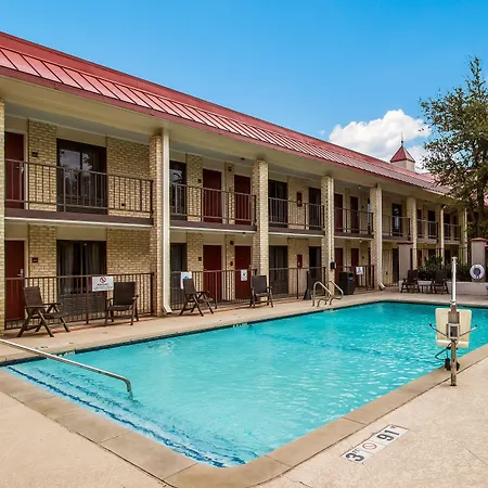 Red Roof Inn Plus+ Dallas - Addison-3