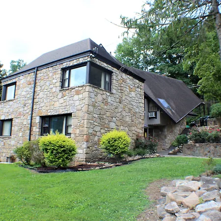 Fabulous Chalet Inn-3