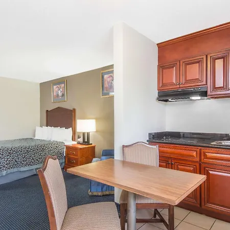 Days Inn By Wyndham Arlington Pentagon-2