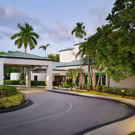 Courtyard Miami Airport West Doral-2
