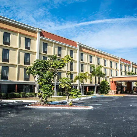 Comfort Inn & Suites St Pete - Clearwater International Airport-2