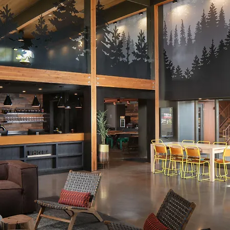 Waypoint Hotel-3