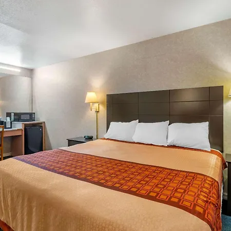 Rodeway Inn Clearwater-Largo-2