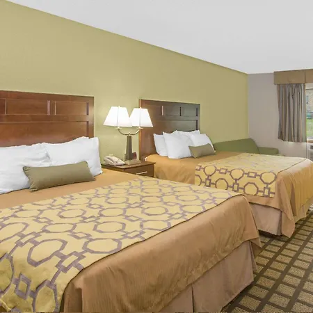 Baymont By Wyndham Ames-3