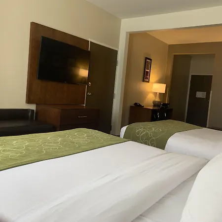 Comfort Suites Peoria I-74-2