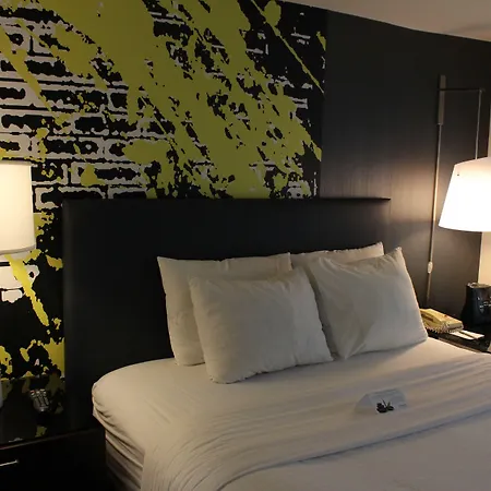 Comfort Inn & Suites Baltimore Inner Harbor-2