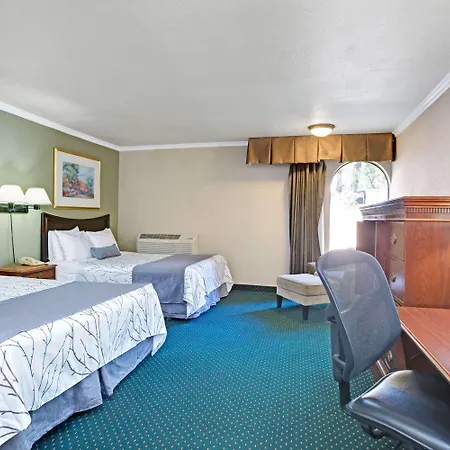 Days Inn By Wyndham San Jose Convention Center-2