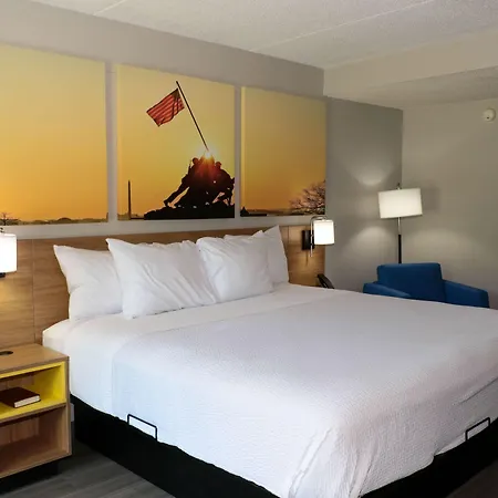 Days Inn By Wyndham Farmville-2