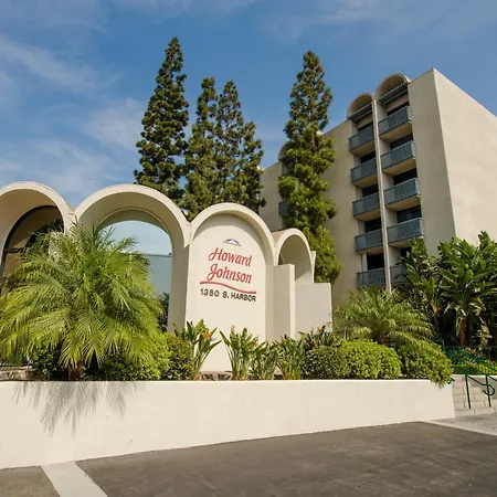 Howard Johnson By Wyndham Anaheim Hotel And Water Playground-2