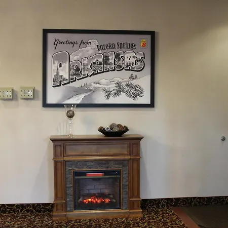 Super 8 By Wyndham Eureka Springs-2