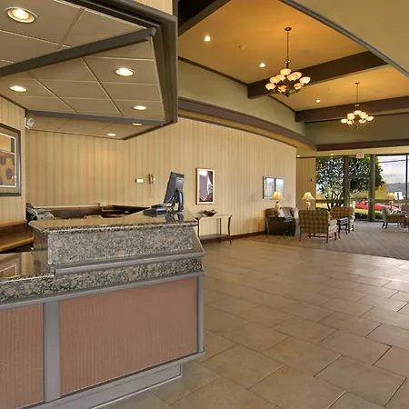Red Lion Hotel Coos Bay-3