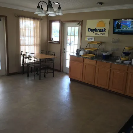 Days Inn By Wyndham Madison-3