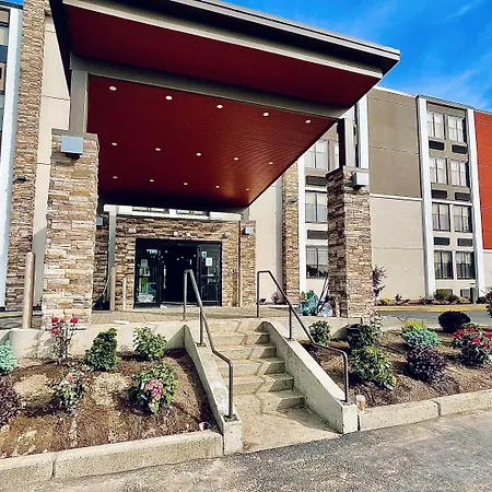 Holiday Inn Express - Fall River North-2