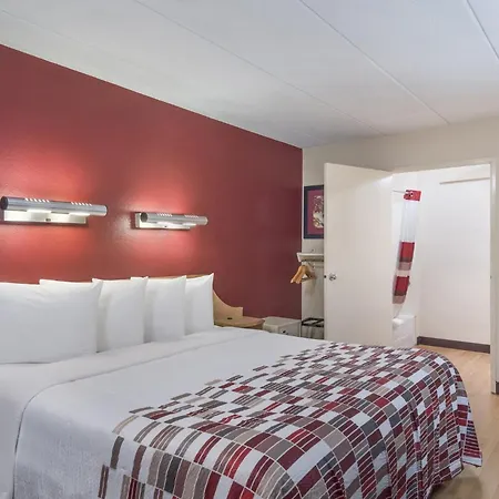 Red Roof Inn Philadelphia - Trevose-3