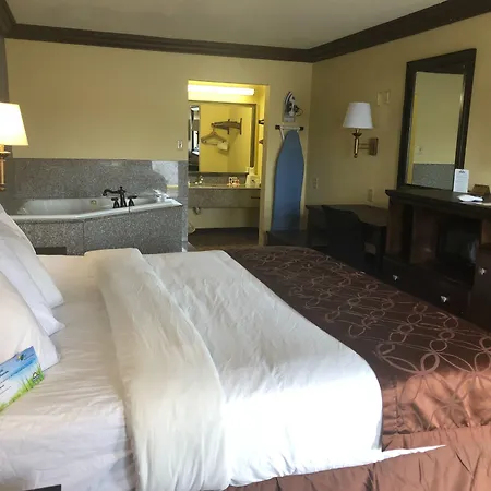 Days Inn By Wyndham Lake Charles-2