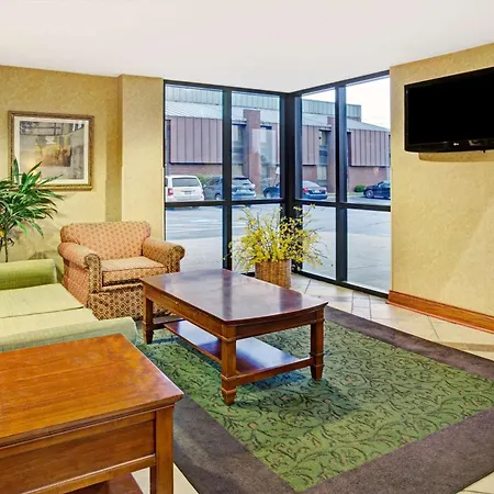 Baymont By Wyndham Indianapolis West-3