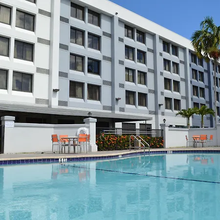 Holiday Inn Express & Suites Miami - Hialeah By Ihg-3