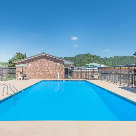 Days Inn By Wyndham Paintsville-3
