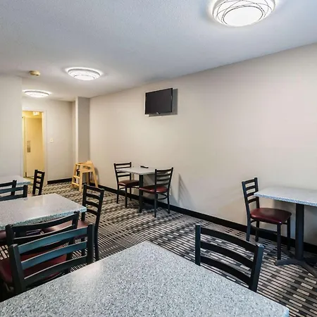 Quality Inn Solomons - Beacon Marina-3