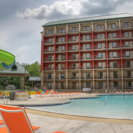 Country Cascades Waterpark Resort-2