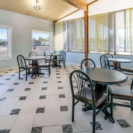 Days Inn By Wyndham Delta Co-3
