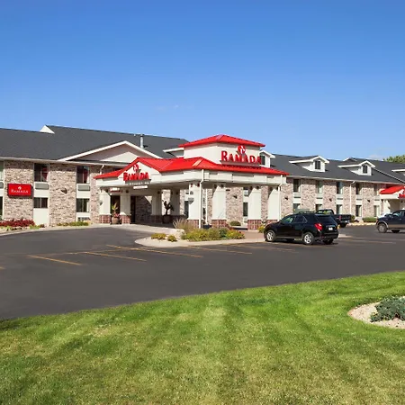 Ramada By Wyndham Wisconsin Dells I-90-3